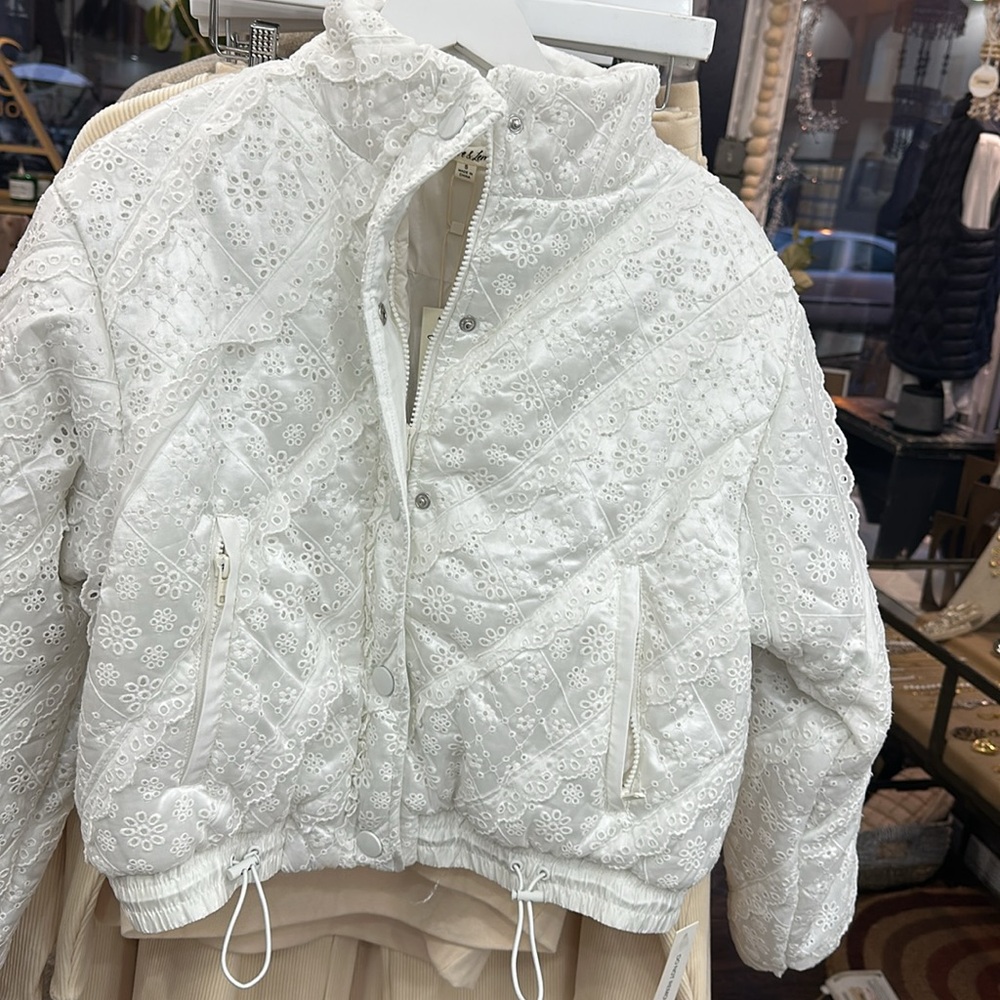 for love and lemons sloane eyelet puffer coat ⛄️ - Picture 6 of 8